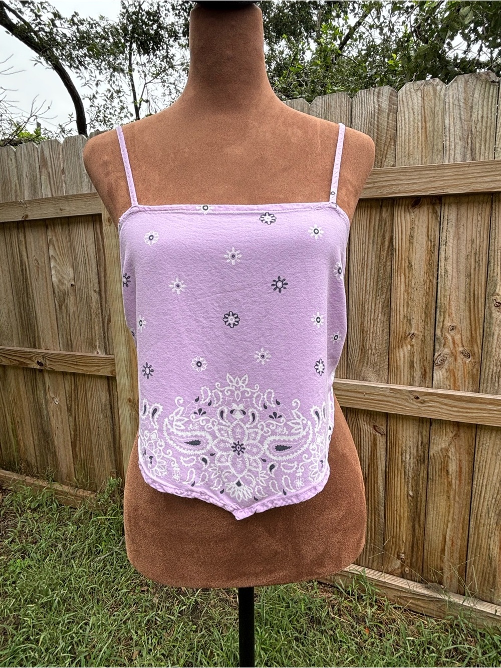 Aeropostale Lavender Embroidered Scallop-Hem Tank